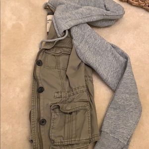 Abercrombie & Fitch olive green sweatshirt jacket